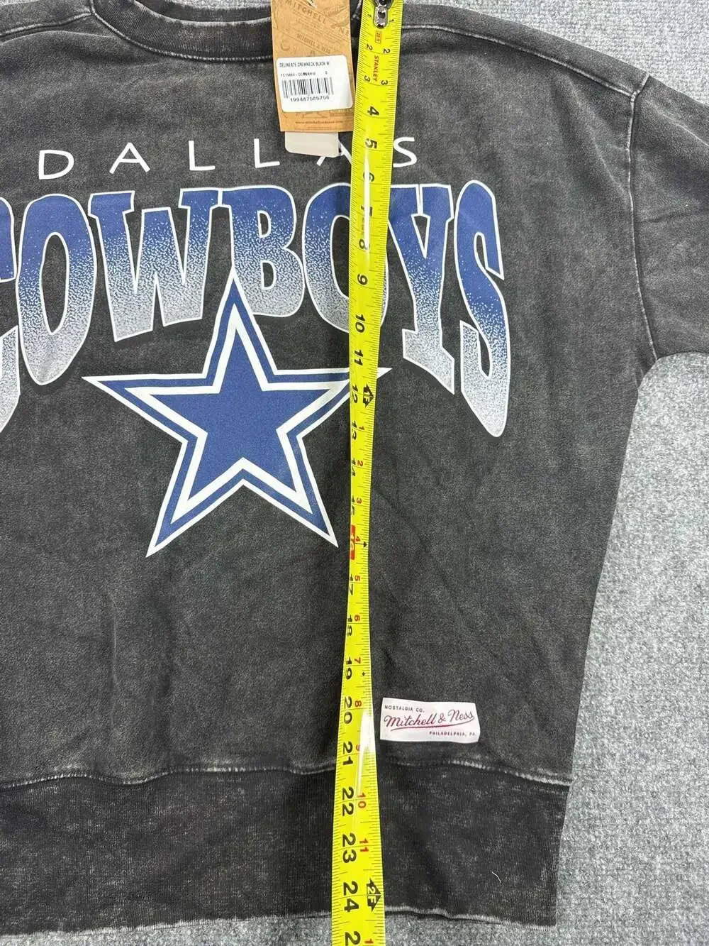 Mitchell & Ness Dallas Cowboys Delineate Mineral Wash Crewneck Sweatshirt Small